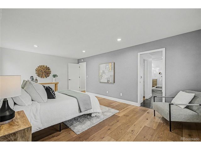 1519 E Maplewood Ct, Littleton, CO 80121