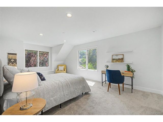 1519 E Maplewood Ct, Littleton, CO 80121
