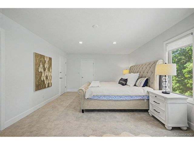 1519 E Maplewood Ct, Littleton, CO 80121