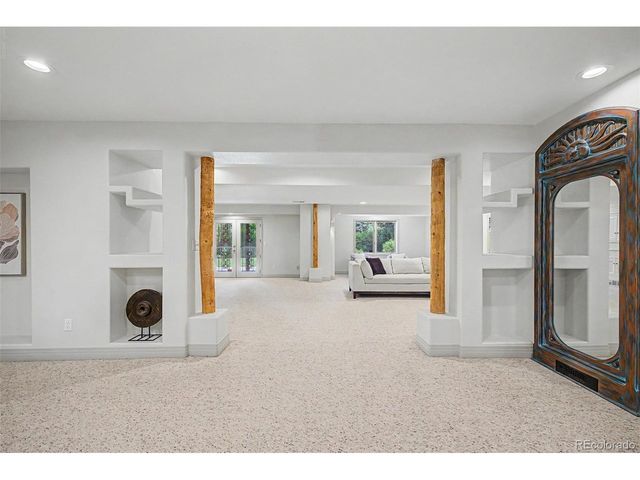 1519 E Maplewood Ct, Littleton, CO 80121