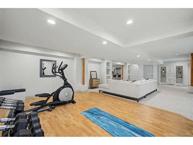 1519 E Maplewood Ct, Littleton, CO 80121