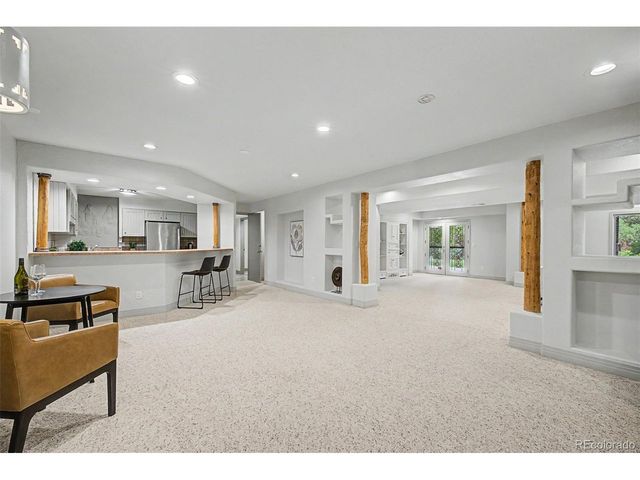 1519 E Maplewood Ct, Littleton, CO 80121