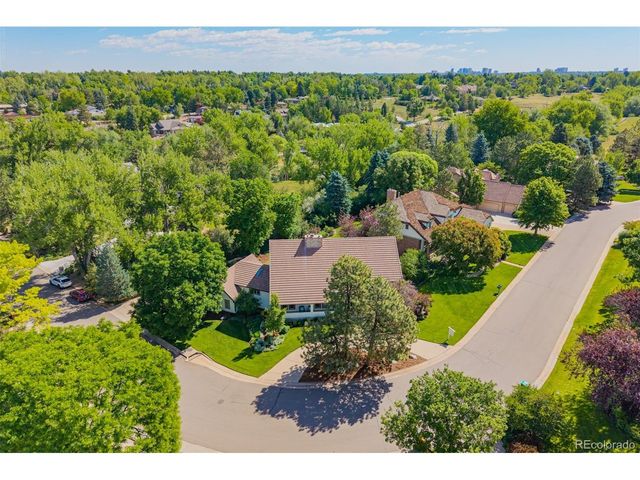 1519 E Maplewood Ct, Littleton, CO 80121
