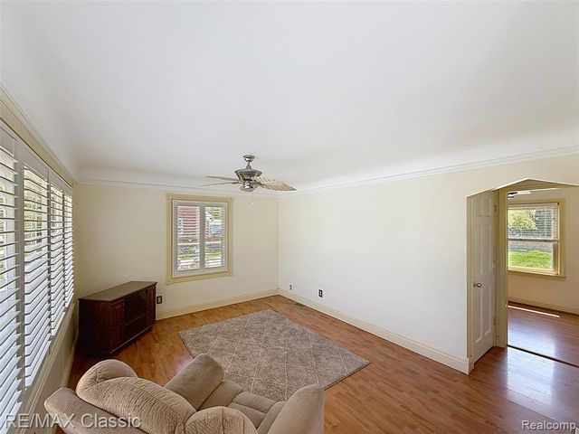 1757 Riverbank Street, Lincoln Park, MI 48146