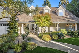 2042 77th Avenue NE, Medina, WA 98039