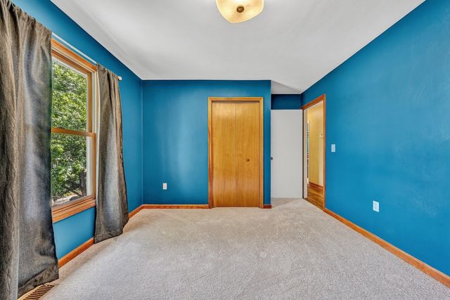 300 Brittany LN, Salem, VA 24153
