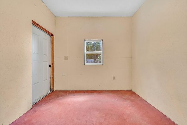 300 Brittany LN, Salem, VA 24153