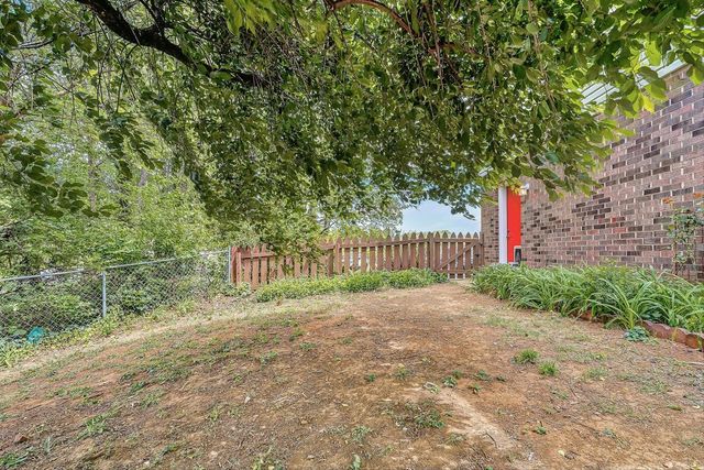 300 Brittany LN, Salem, VA 24153