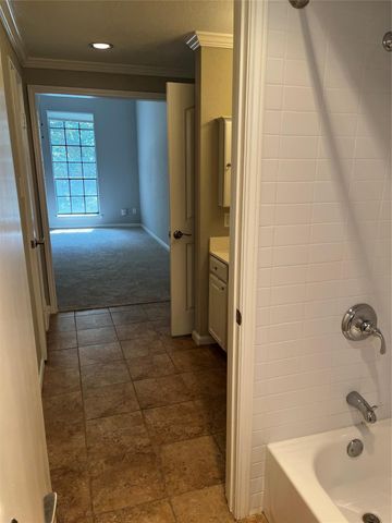 2425 Underwood Street 242, Houston, TX 77030