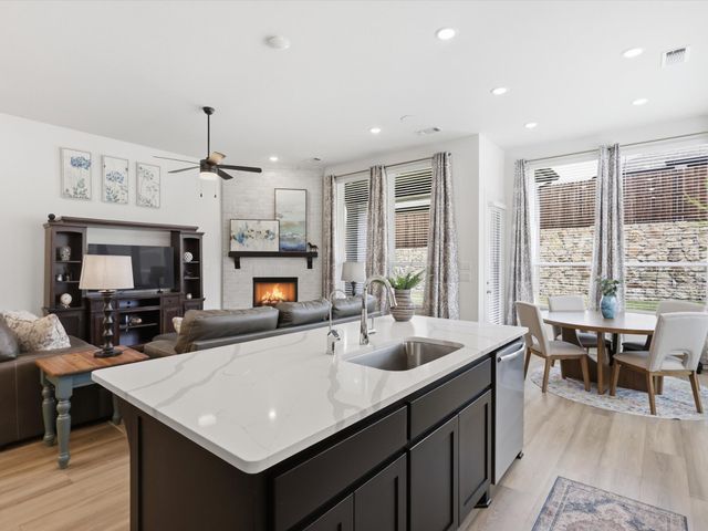 505 Red Barn Drive, Van Alstyne, TX 75495