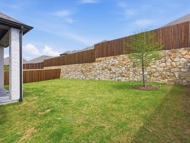 505 Red Barn Drive, Van Alstyne, TX 75495