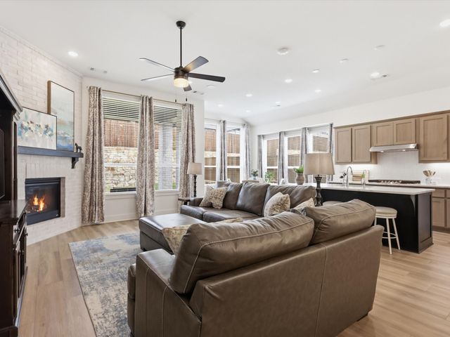 505 Red Barn Drive, Van Alstyne, TX 75495