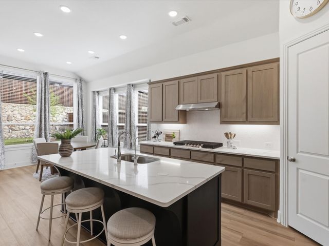 505 Red Barn Drive, Van Alstyne, TX 75495