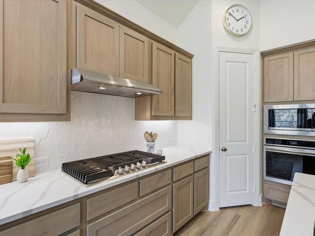 505 Red Barn Drive, Van Alstyne, TX 75495