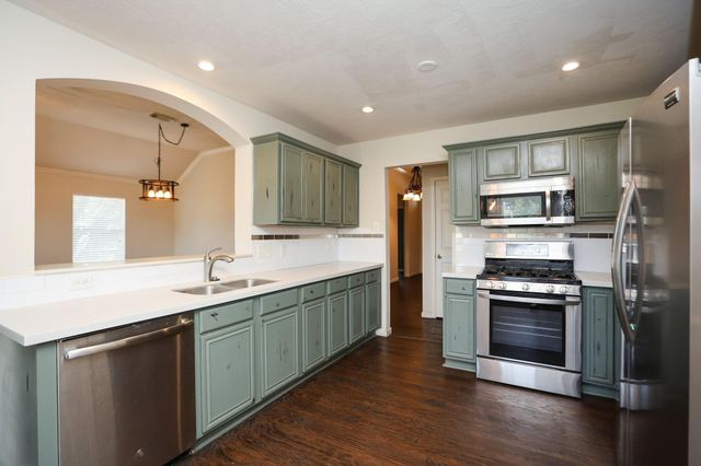18202 Almonte Lane, Tomball, TX 77377