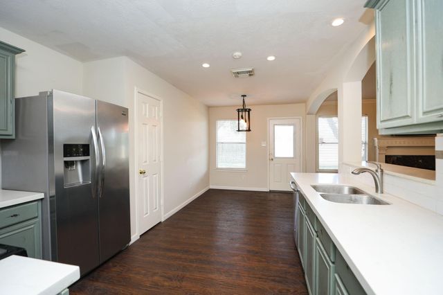 18202 Almonte Lane, Tomball, TX 77377