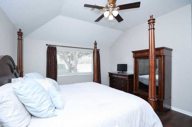 18202 Almonte Lane, Tomball, TX 77377