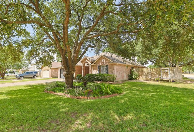 18202 Almonte Lane, Tomball, TX 77377