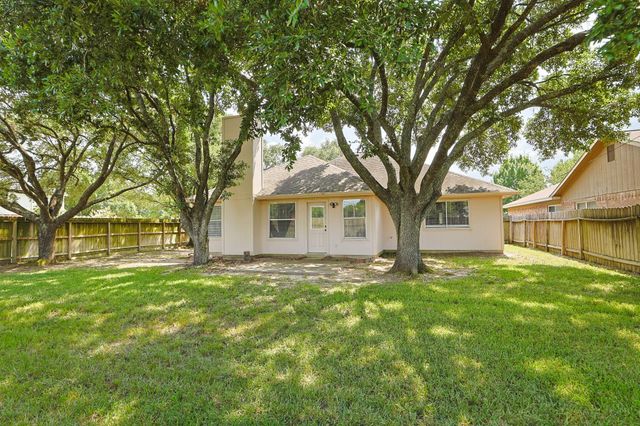 18202 Almonte Lane, Tomball, TX 77377