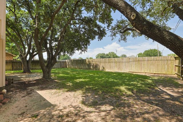 18202 Almonte Lane, Tomball, TX 77377