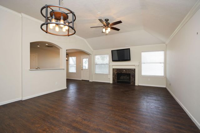 18202 Almonte Lane, Tomball, TX 77377
