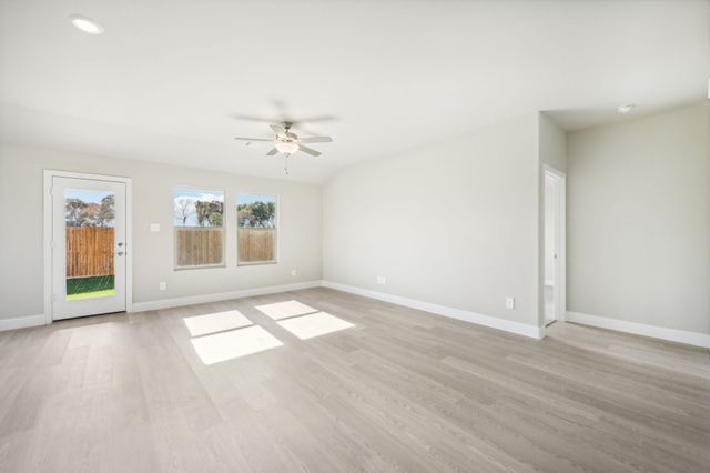 715 Easthill Drive, Princeton, TX 75071