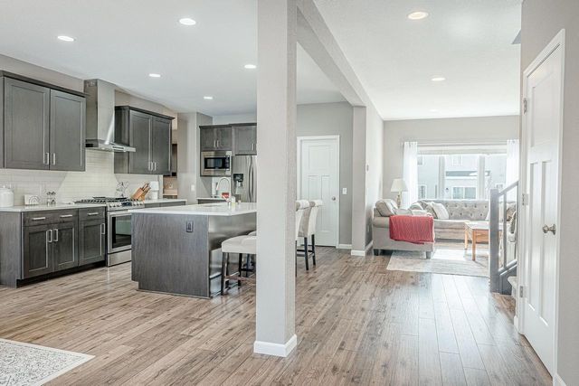 6115 WHITE DAISY Court, Mcfarland, WI 53558