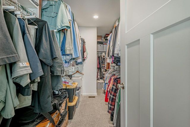 6115 WHITE DAISY Court, Mcfarland, WI 53558