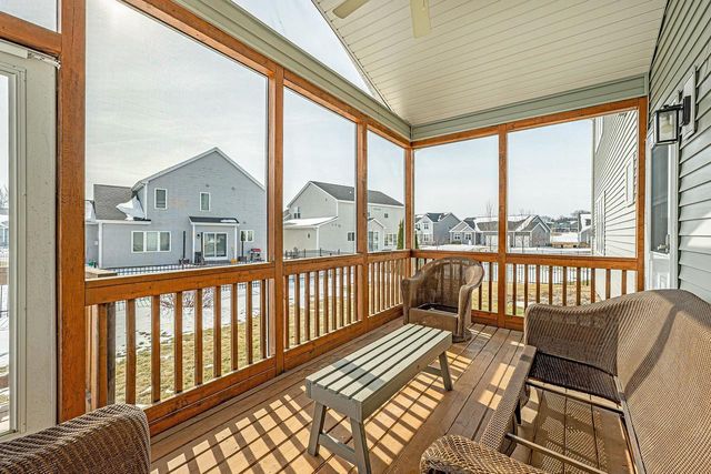 6115 WHITE DAISY Court, Mcfarland, WI 53558