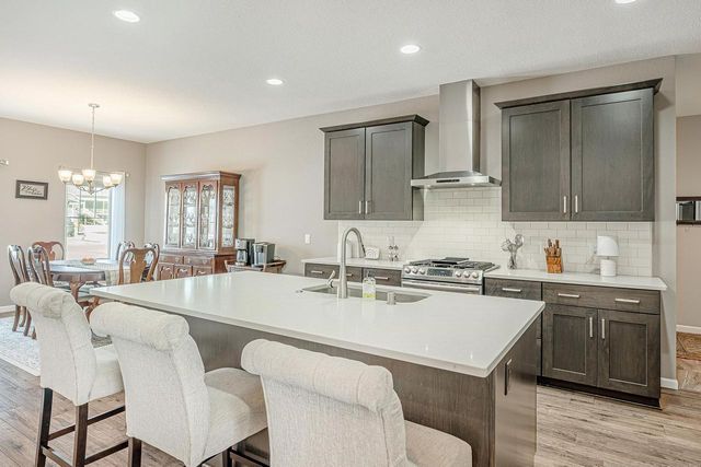 6115 WHITE DAISY Court, Mcfarland, WI 53558