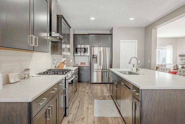 6115 WHITE DAISY Court, Mcfarland, WI 53558