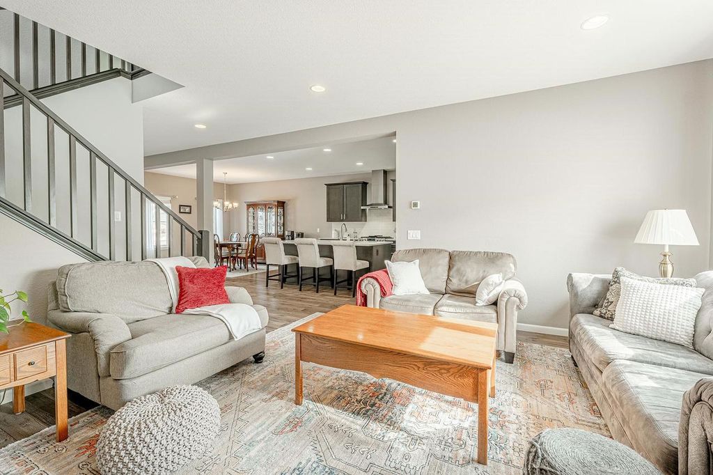 6115 WHITE DAISY Court, Mcfarland, WI 53558