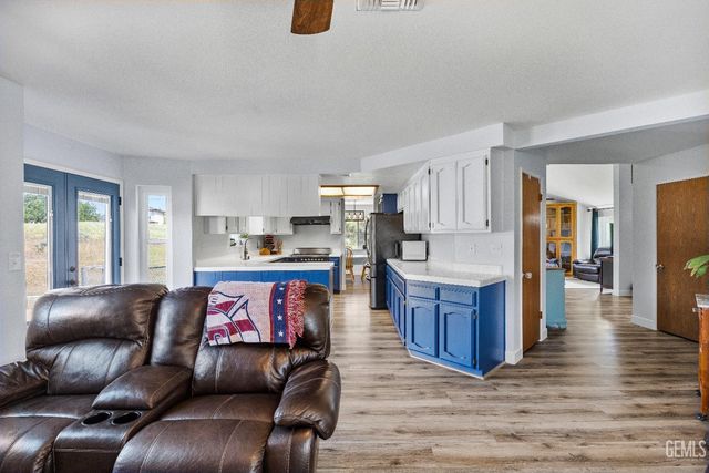 22810 Tom Court, Tehachapi, CA 93561