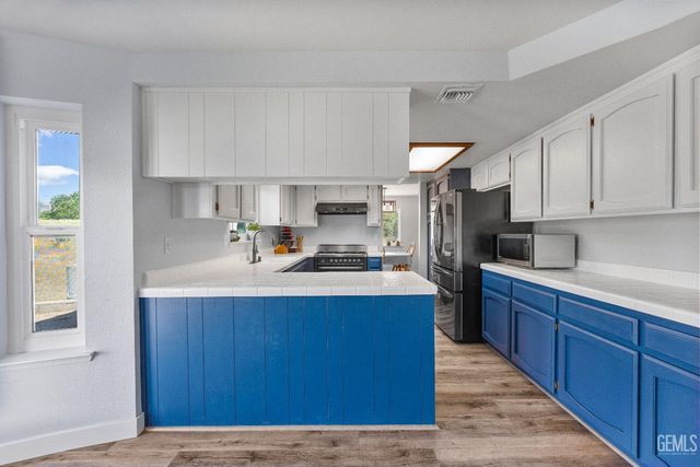 22810 Tom Court, Tehachapi, CA 93561