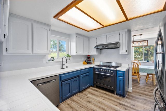 22810 Tom Court, Tehachapi, CA 93561