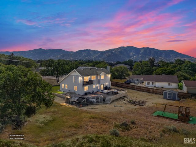 22810 Tom Court, Tehachapi, CA 93561