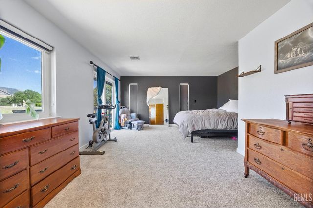 22810 Tom Court, Tehachapi, CA 93561