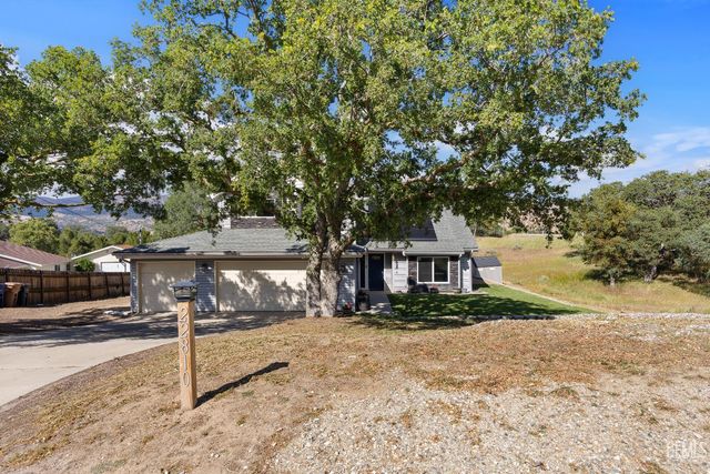 22810 Tom Court, Tehachapi, CA 93561