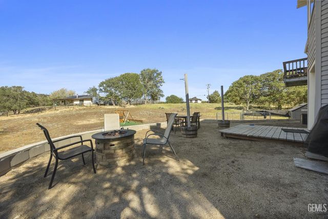 22810 Tom Court, Tehachapi, CA 93561