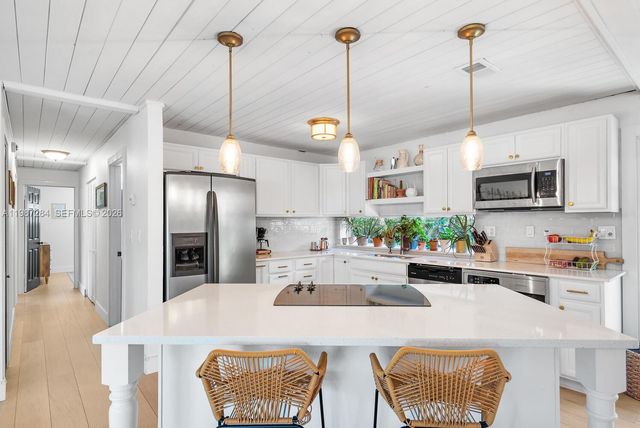 1724 SW 4th St, Fort Lauderdale, FL 33312