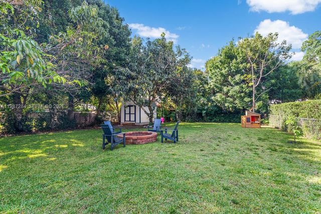 1724 SW 4th St, Fort Lauderdale, FL 33312