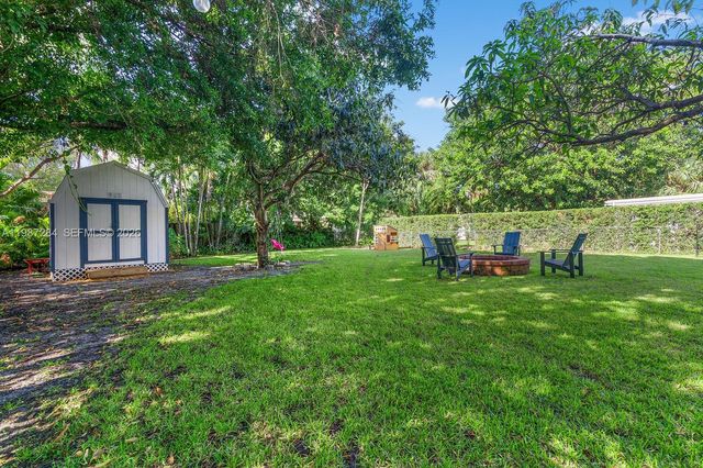 1724 SW 4th St, Fort Lauderdale, FL 33312