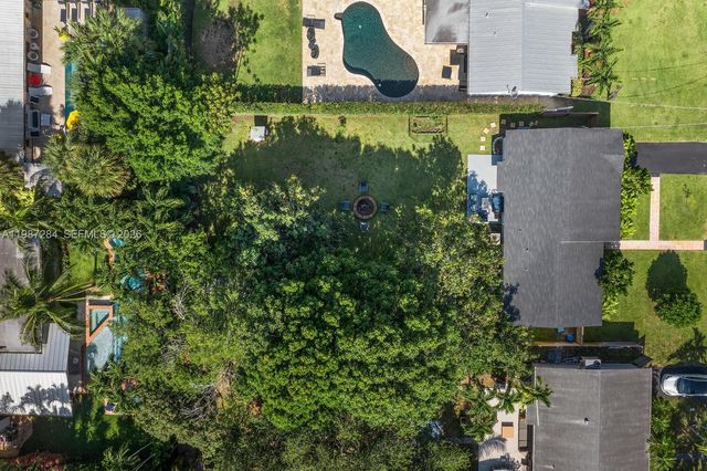 1724 SW 4th St, Fort Lauderdale, FL 33312