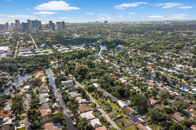 1724 SW 4th St, Fort Lauderdale, FL 33312