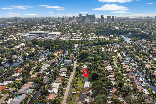 1724 SW 4th St, Fort Lauderdale, FL 33312