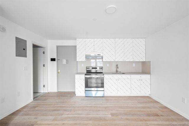 70-40 45 Avenue 7B, Elmhurst, NY 11373