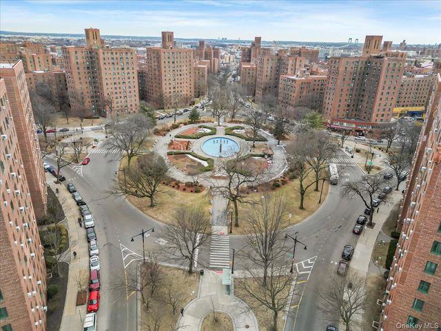 1700 Metropolitan Avenue 4F, Bronx, NY 10462