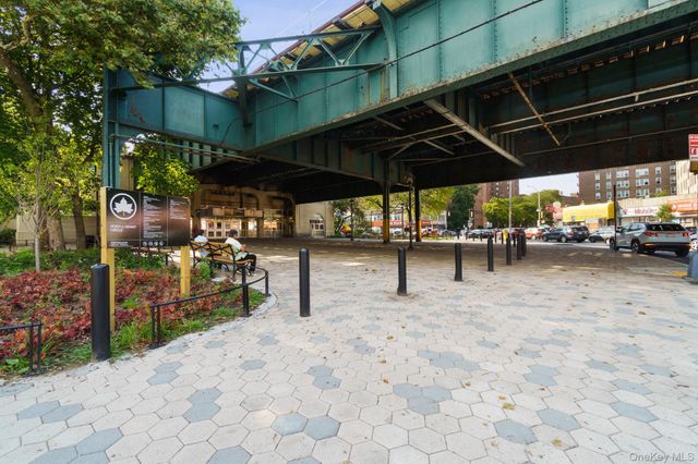 1700 Metropolitan Avenue 4F, Bronx, NY 10462