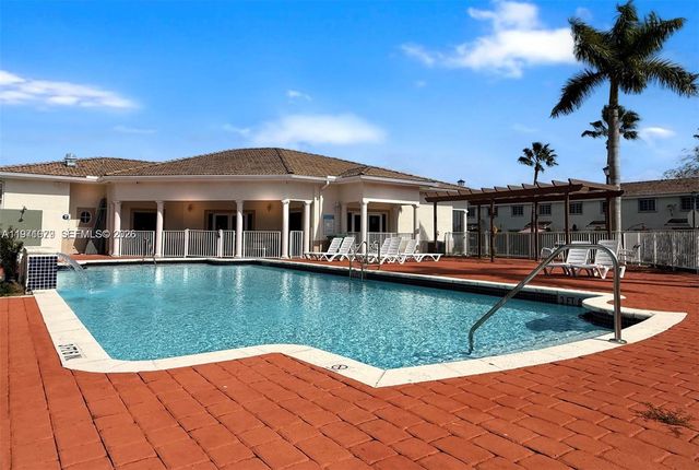 14162 SW 260th St 104, Homestead, FL 33032