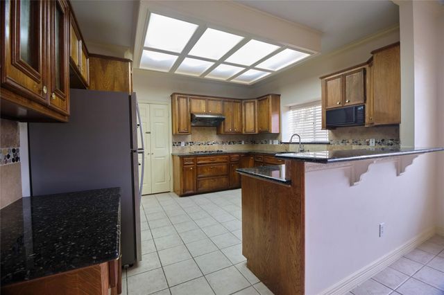 4511 Chestnut Meadow Drive, Sugar Land, TX 77479